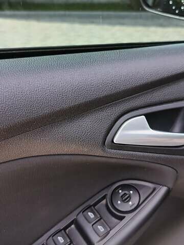 Серый Форд Фокус, объемом двигателя 2 л и пробегом 94 тыс. км за 7800 $, фото 5 на Automoto.ua