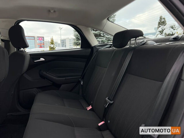 Сірий Форд Фокус, об'ємом двигуна 2 л та пробігом 131 тис. км за 8700 $, фото 10 на Automoto.ua
