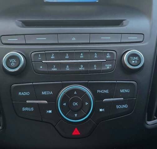 Серый Форд Фокус, объемом двигателя 2 л и пробегом 185 тыс. км за 8200 $, фото 4 на Automoto.ua