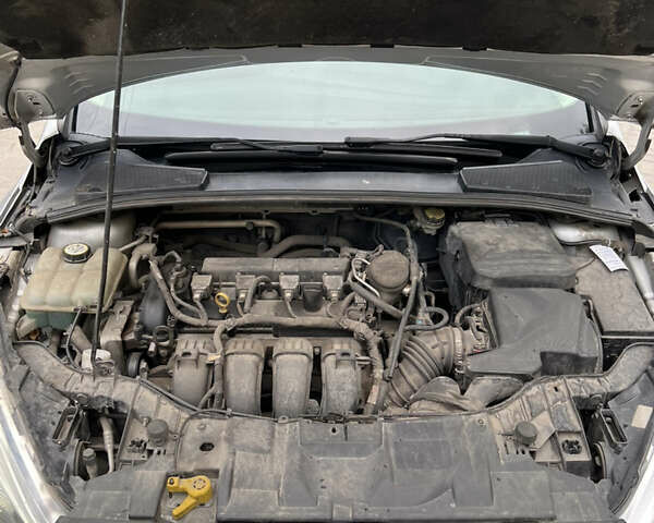 Форд Фокус 2015 у Запоріжжя на Automoto.ua Сірий Форд Фокус, об'ємом двигуна 2 л та пробігом 270 тис. км за 8600 $, фото 16 на Automoto.ua