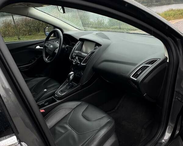 Сірий Форд Фокус, об'ємом двигуна 2 л та пробігом 182 тис. км за 9500 $, фото 15 на Automoto.ua