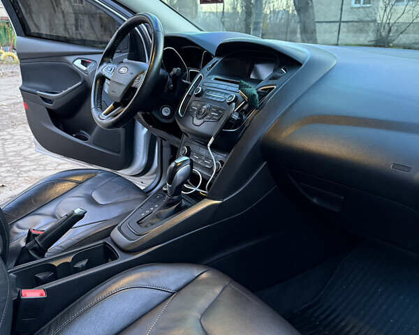 Серый Форд Фокус, объемом двигателя 2 л и пробегом 122 тыс. км за 8999 $, фото 14 на Automoto.ua