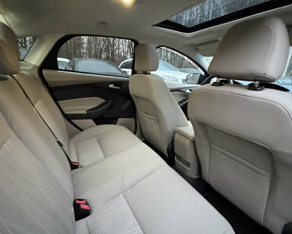 Серый Форд Фокус, объемом двигателя 1 л и пробегом 205 тыс. км за 5500 $, фото 8 на Automoto.ua