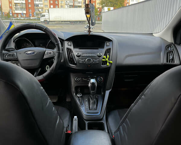 Сірий Форд Фокус, об'ємом двигуна 2 л та пробігом 144 тис. км за 8500 $, фото 8 на Automoto.ua