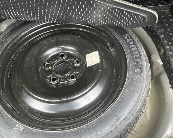 Сірий Форд Фокус, об'ємом двигуна 2 л та пробігом 160 тис. км за 7999 $, фото 10 на Automoto.ua