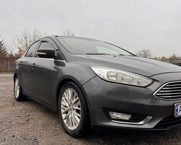 Серый Форд Фокус, объемом двигателя 2 л и пробегом 205 тыс. км за 8100 $, фото 2 на Automoto.ua