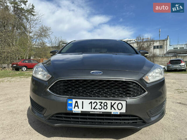 Форд Фокус 2015 в Киеве на Automoto.ua Серый Форд Фокус, объемом двигателя 2 л и пробегом 195 тыс. км за 8700 $, фото 1 на Automoto.ua