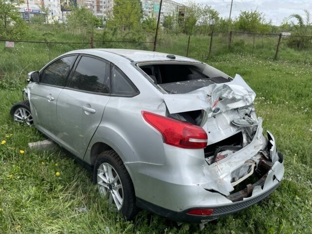 Сірий Форд Фокус, об'ємом двигуна 2 л та пробігом 80 тис. км за 5000 $, фото 2 на Automoto.ua