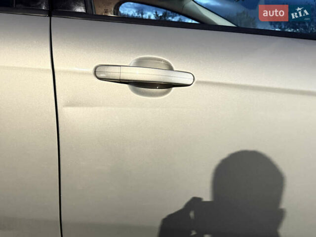 Серый Форд Фокус, объемом двигателя 2.01 л и пробегом 157 тыс. км за 7777 $, фото 7 на Automoto.ua