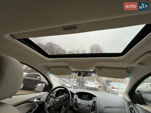 Серый Форд Фокус, объемом двигателя 1 л и пробегом 205 тыс. км за 5500 $, фото 6 на Automoto.ua