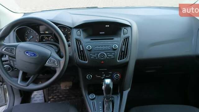 Серый Форд Фокус, объемом двигателя 2 л и пробегом 94 тыс. км за 7800 $, фото 2 на Automoto.ua