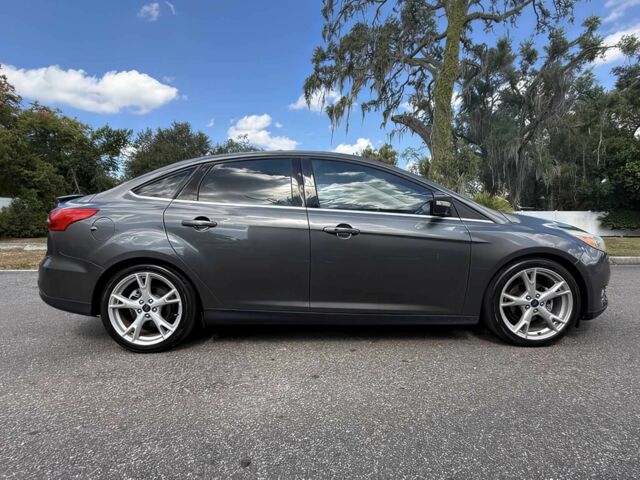 Серый Форд Фокус, объемом двигателя 2 л и пробегом 75 тыс. км за 4000 $, фото 7 на Automoto.ua