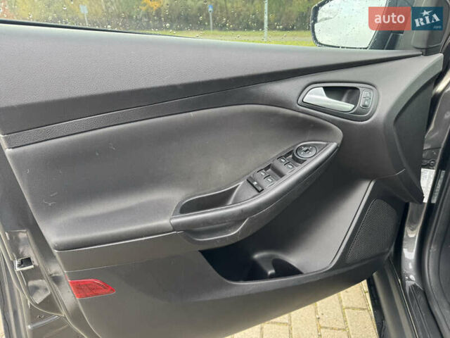 Форд Фокус 2015 в Львове на Automoto.ua Серый Форд Фокус, объемом двигателя 2 л и пробегом 123 тыс. км за 7600 $, фото 8 на Automoto.ua