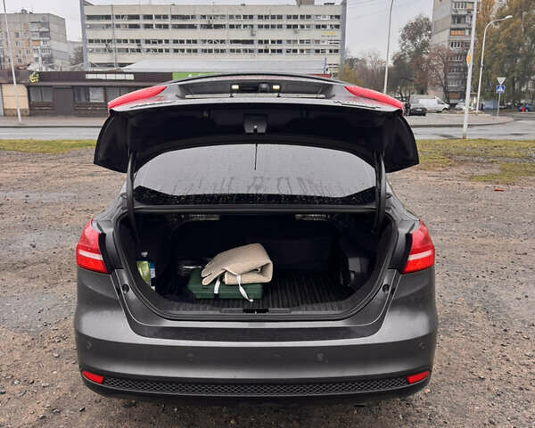 Серый Форд Фокус, объемом двигателя 2 л и пробегом 205 тыс. км за 8100 $, фото 8 на Automoto.ua