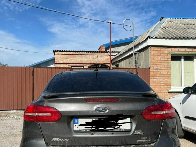 Серый Форд Фокус, объемом двигателя 2 л и пробегом 178 тыс. км за 7500 $, фото 1 на Automoto.ua