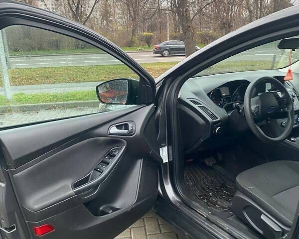 Сірий Форд Фокус, об'ємом двигуна 2 л та пробігом 160 тис. км за 7999 $, фото 15 на Automoto.ua