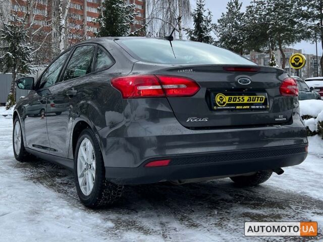 Сірий Форд Фокус, об'ємом двигуна 2 л та пробігом 131 тис. км за 8700 $, фото 4 на Automoto.ua