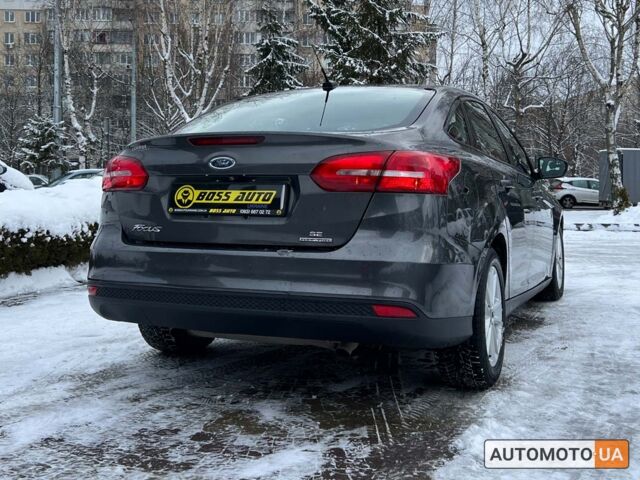 Сірий Форд Фокус, об'ємом двигуна 2 л та пробігом 131 тис. км за 8700 $, фото 6 на Automoto.ua