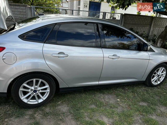 Сірий Форд Фокус, об'ємом двигуна 2 л та пробігом 144 тис. км за 8500 $, фото 24 на Automoto.ua