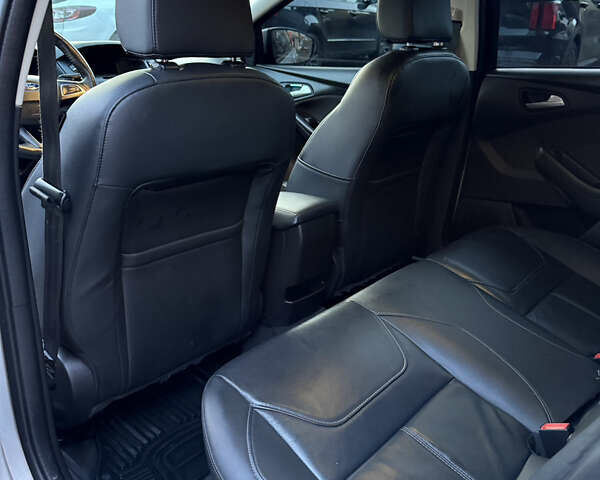 Серый Форд Фокус, объемом двигателя 2 л и пробегом 122 тыс. км за 8999 $, фото 11 на Automoto.ua