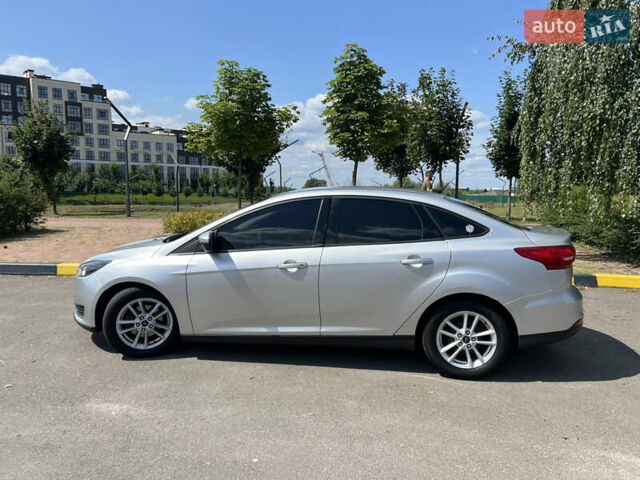 Форд Фокус 2015 у Києві на Automoto.ua Сірий Форд Фокус, об'ємом двигуна 2 л та пробігом 210 тис. км за 9000 $, фото 8 на Automoto.ua