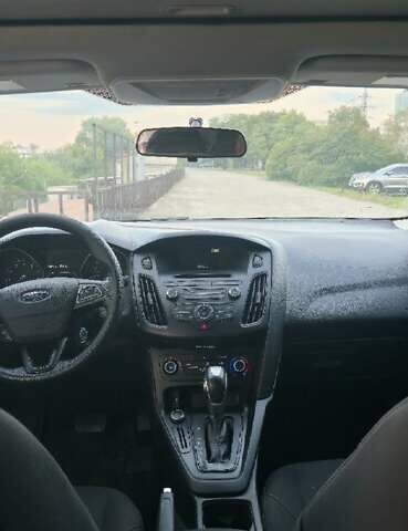 Серый Форд Фокус, объемом двигателя 2 л и пробегом 185 тыс. км за 8200 $, фото 3 на Automoto.ua