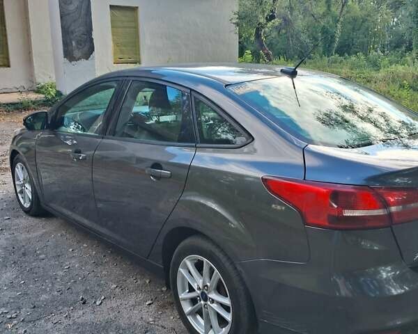 Серый Форд Фокус, объемом двигателя 2 л и пробегом 95 тыс. км за 7500 $, фото 4 на Automoto.ua