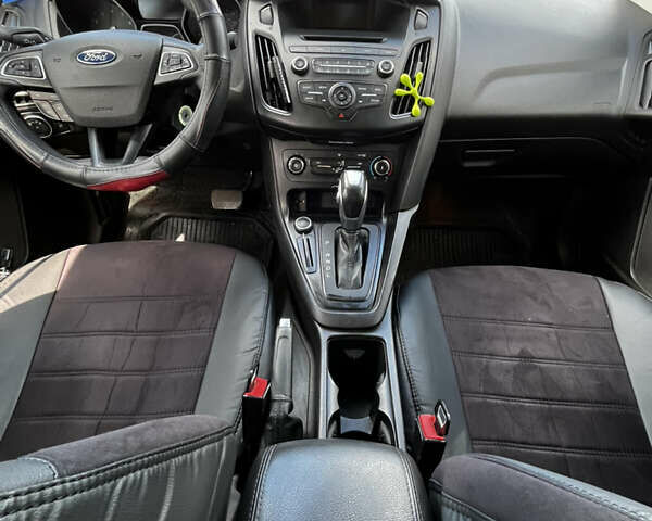 Сірий Форд Фокус, об'ємом двигуна 2 л та пробігом 144 тис. км за 8500 $, фото 9 на Automoto.ua
