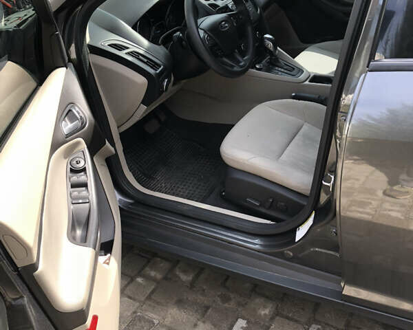 Сірий Форд Фокус, об'ємом двигуна 2 л та пробігом 134 тис. км за 8700 $, фото 5 на Automoto.ua