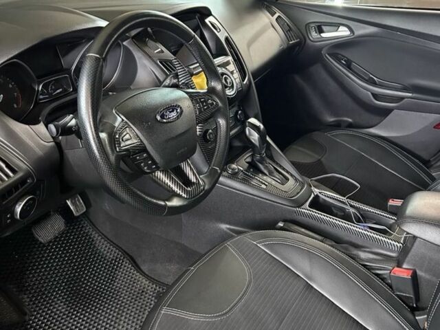 Сірий Форд Фокус, об'ємом двигуна 2 л та пробігом 206 тис. км за 8300 $, фото 4 на Automoto.ua