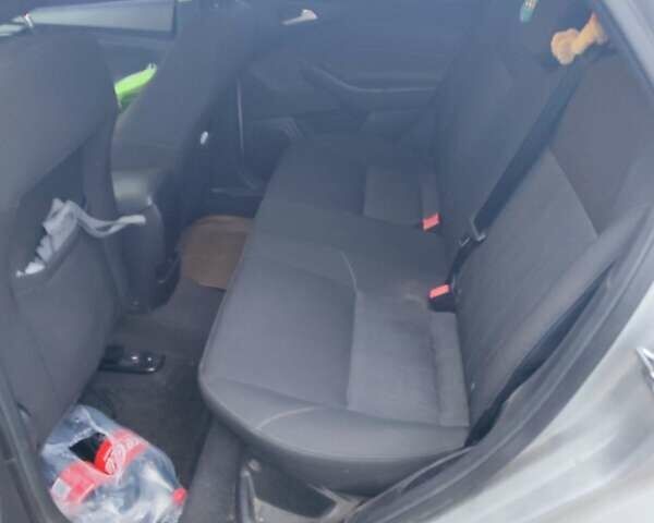 Сірий Форд Фокус, об'ємом двигуна 2 л та пробігом 130 тис. км за 7300 $, фото 6 на Automoto.ua