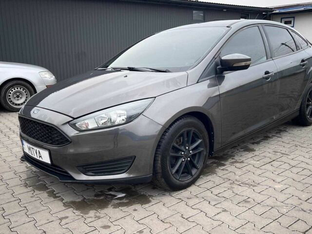 Серый Форд Фокус, объемом двигателя 2 л и пробегом 220 тыс. км за 7429 $, фото 4 на Automoto.ua