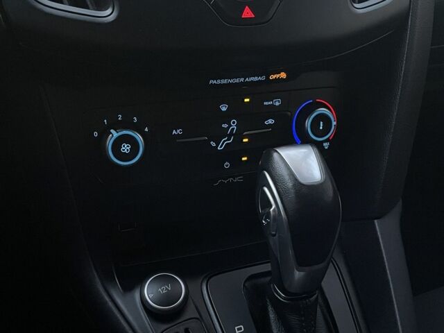 Сірий Форд Фокус, об'ємом двигуна 2 л та пробігом 83 тис. км за 9500 $, фото 21 на Automoto.ua