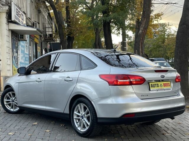 Сірий Форд Фокус, об'ємом двигуна 2 л та пробігом 83 тис. км за 9500 $, фото 8 на Automoto.ua