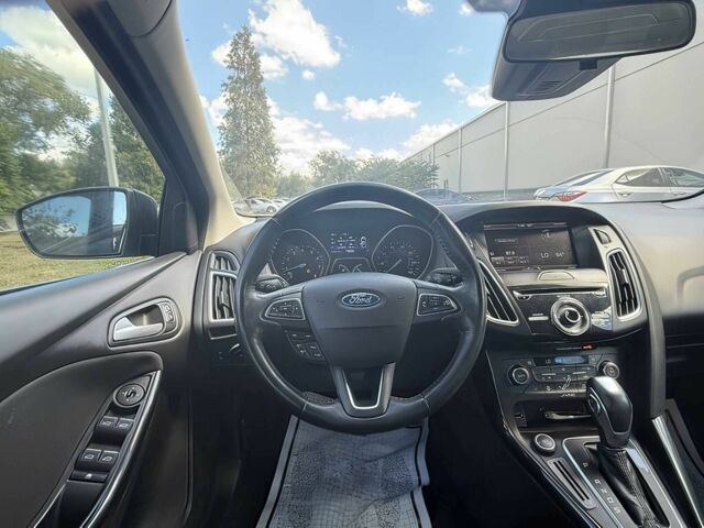 Серый Форд Фокус, объемом двигателя 2 л и пробегом 75 тыс. км за 4000 $, фото 10 на Automoto.ua