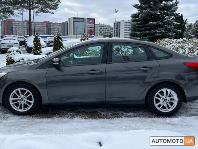 Сірий Форд Фокус, об'ємом двигуна 2 л та пробігом 131 тис. км за 8700 $, фото 3 на Automoto.ua