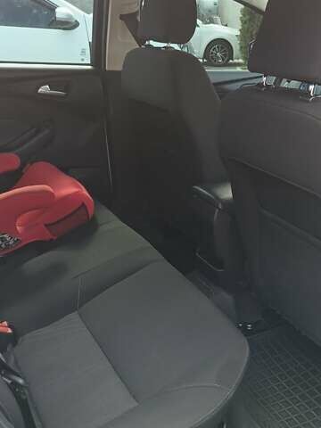 Серый Форд Фокус, объемом двигателя 2 л и пробегом 94 тыс. км за 7800 $, фото 7 на Automoto.ua