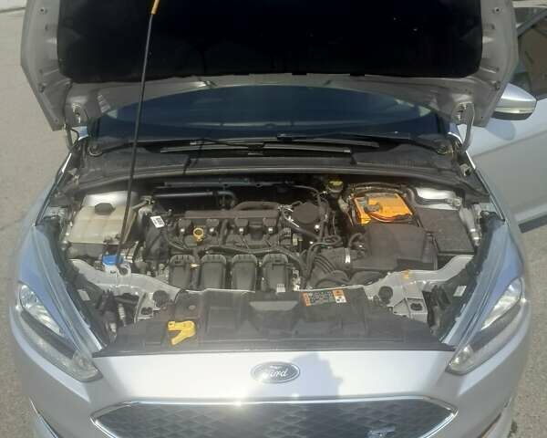 Сірий Форд Фокус, об'ємом двигуна 2 л та пробігом 107 тис. км за 9000 $, фото 8 на Automoto.ua