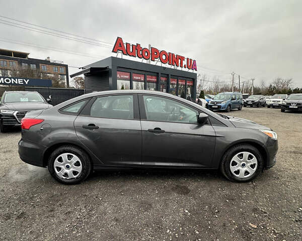 Серый Форд Фокус, объемом двигателя 2 л и пробегом 175 тыс. км за 6500 $, фото 4 на Automoto.ua