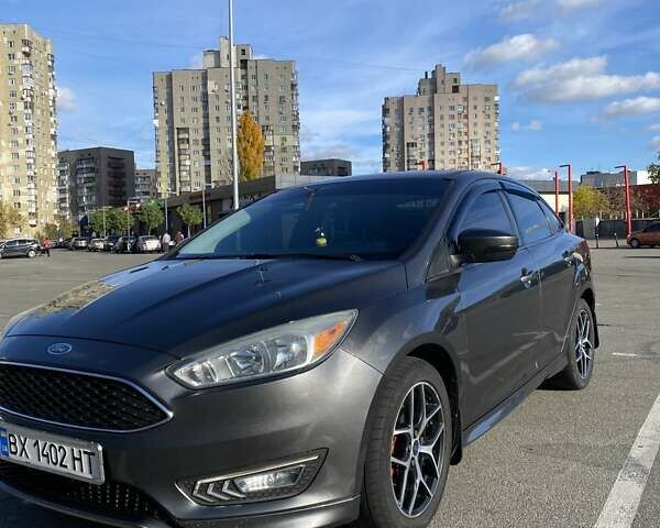 Серый Форд Фокус, объемом двигателя 2 л и пробегом 160 тыс. км за 8999 $, фото 1 на Automoto.ua