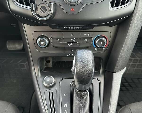 Форд Фокус 2015 у Буче на Automoto.ua Сірий Форд Фокус, об'ємом двигуна 2 л та пробігом 175 тис. км за 7500 $, фото 30 на Automoto.ua