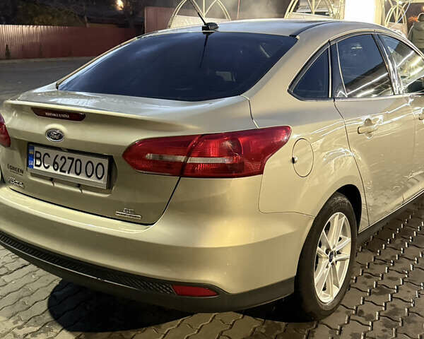 Серый Форд Фокус, объемом двигателя 2.01 л и пробегом 157 тыс. км за 7777 $, фото 4 на Automoto.ua