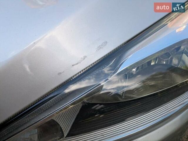 Сірий Форд Фокус, об'ємом двигуна 2 л та пробігом 108 тис. км за 9500 $, фото 3 на Automoto.ua