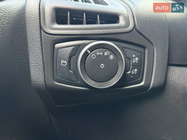 Серый Форд Фокус, объемом двигателя 2 л и пробегом 83 тыс. км за 9200 $, фото 18 на Automoto.ua