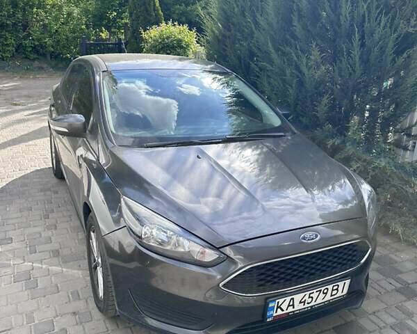Сірий Форд Фокус, об'ємом двигуна 2 л та пробігом 134 тис. км за 8700 $, фото 4 на Automoto.ua