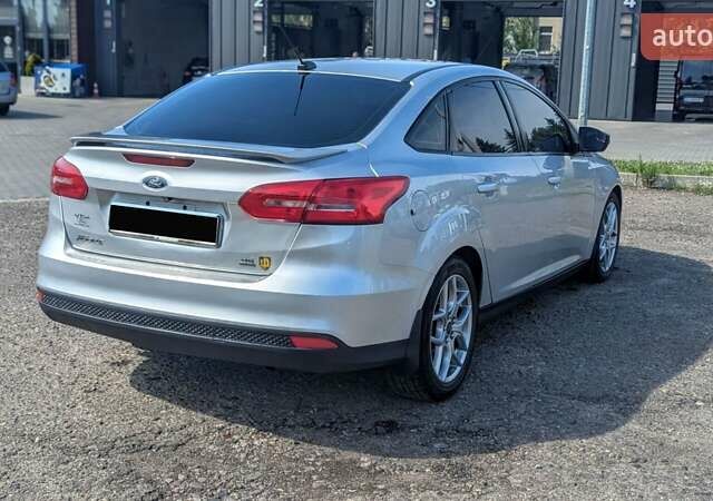 Сірий Форд Фокус, об'ємом двигуна 2.01 л та пробігом 184 тис. км за 8500 $, фото 7 на Automoto.ua