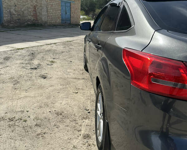 Форд Фокус 2015 в Киеве на Automoto.ua Серый Форд Фокус, объемом двигателя 2 л и пробегом 195 тыс. км за 8700 $, фото 4 на Automoto.ua