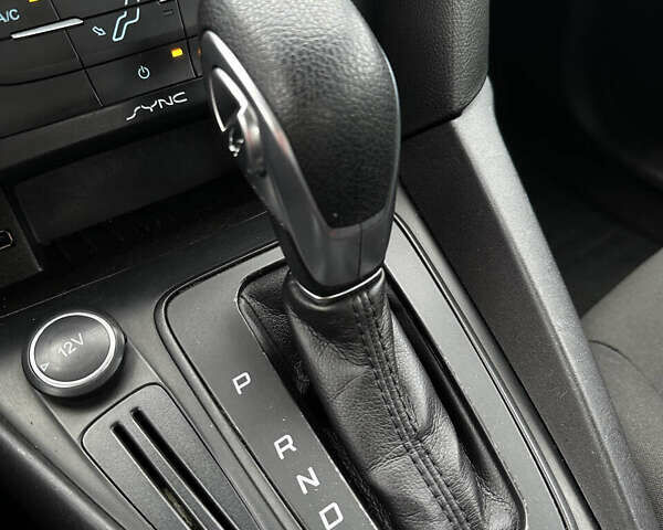 Серый Форд Фокус, объемом двигателя 2 л и пробегом 175 тыс. км за 6500 $, фото 19 на Automoto.ua