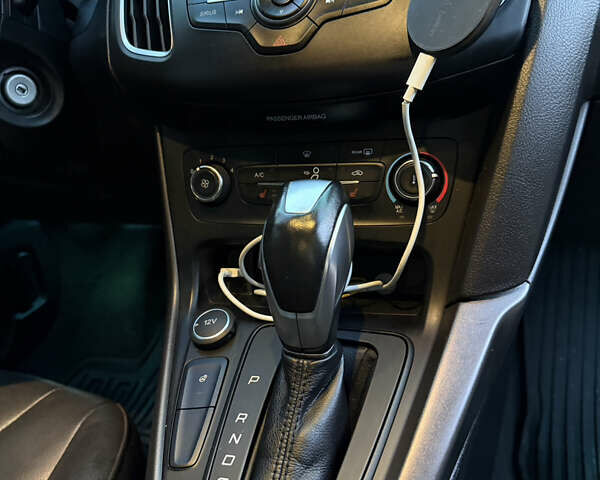 Серый Форд Фокус, объемом двигателя 2 л и пробегом 122 тыс. км за 8999 $, фото 15 на Automoto.ua