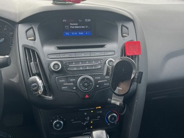 Серый Форд Фокус, объемом двигателя 2 л и пробегом 240 тыс. км за 8900 $, фото 6 на Automoto.ua